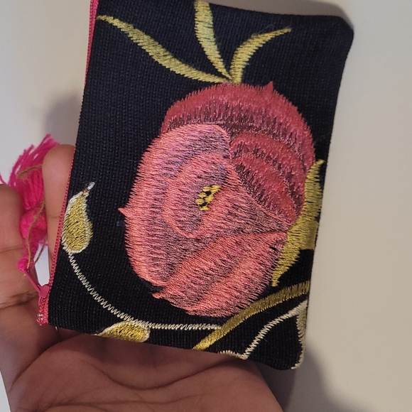 Handmade Cotton Purse - Picture 2 of 6